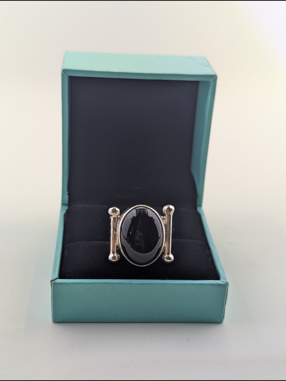 ✨ Vintage Sterling Silver & Onyx Statement Ring ✨